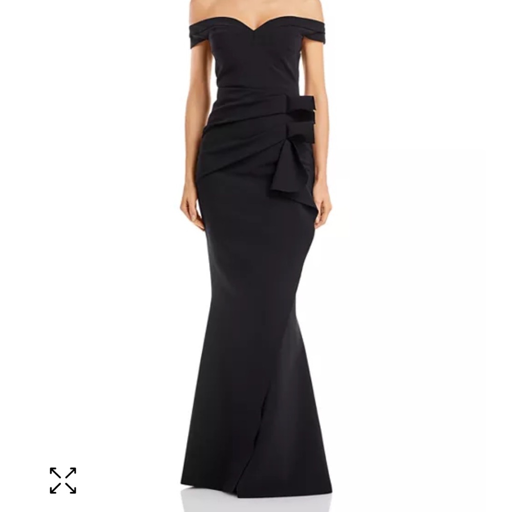 Chiara Boni La Petite Robe stunning black dress. Size 42(6)